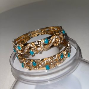 2 piece beautiful bangles